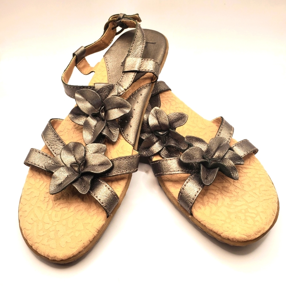 b.o.c. Born Concept Women's Leather Sandals Pewter (Metallic Brown Color) Size 7